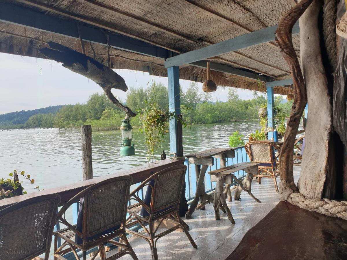 Firefly Guesthouse Prek Svay Village ภายนอก รูปภาพ
